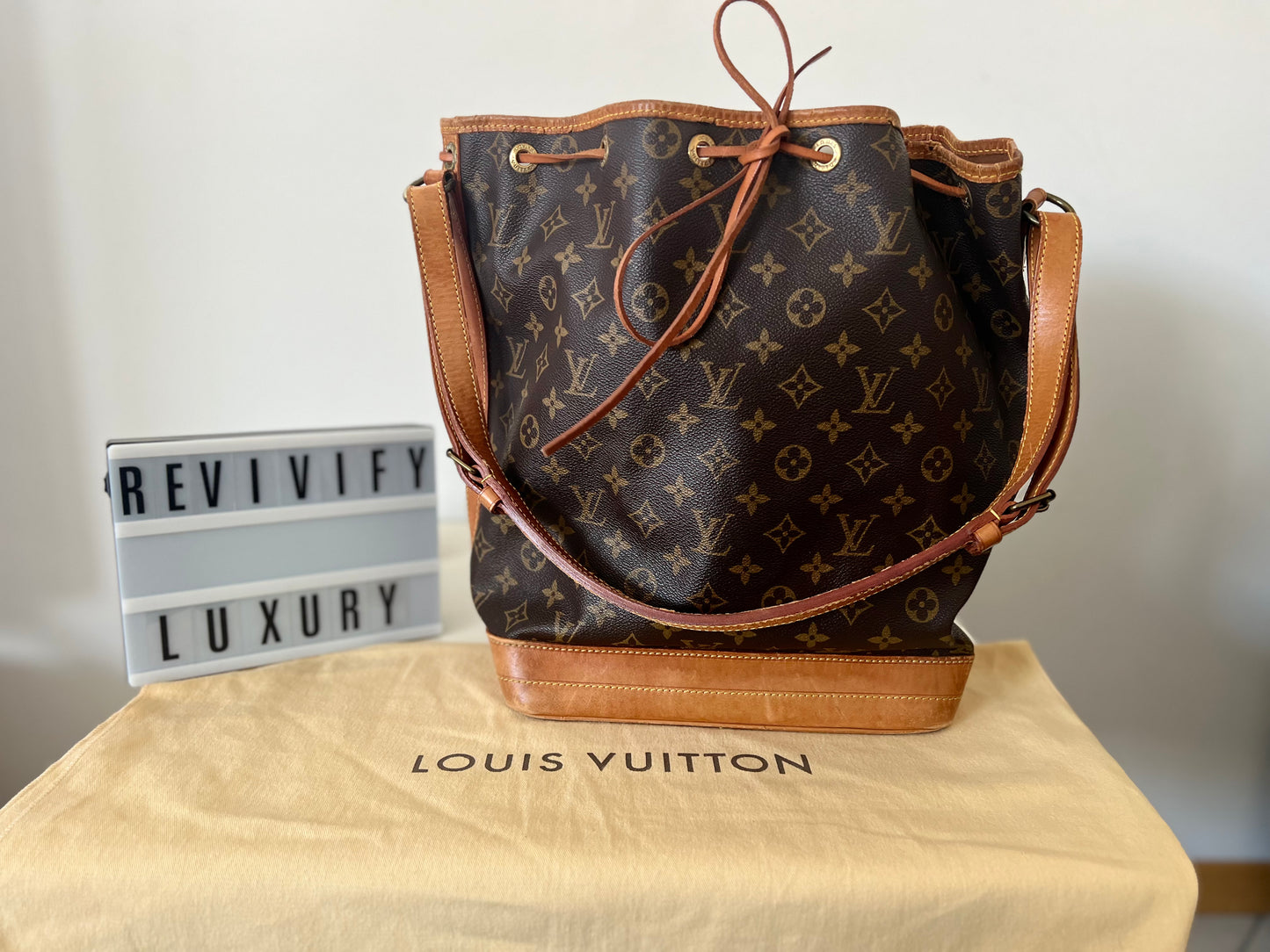 Louis Vuitton Noe monogram